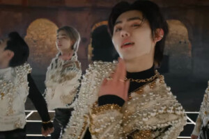 Sunghoon ENHYPEN Bite Me Sunghoon ENHYPEN Bite Me