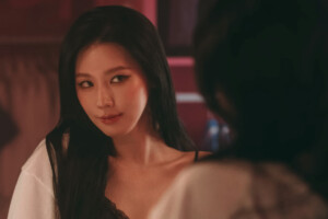 Miyeon (G)I-DLE Queencard Miyeon (G)I-DLE Queencard