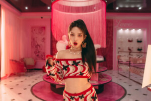 Soyeon (G)I-DLE Queencard Soyeon (G)I-DLE Queencard