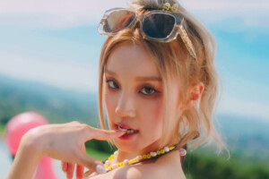 Yuqi (G)I-DLE Queencard Yuqi (G)I-DLE Queencard