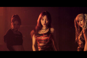 E.Ji ICHILLIN Siren E.Ji ICHILLIN Siren
