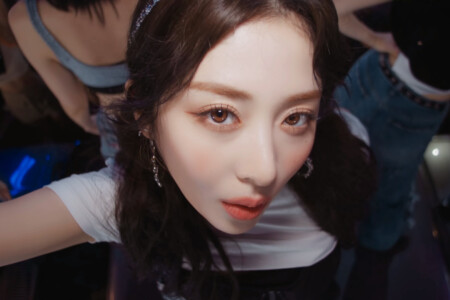 Yunjin LE SSERAFIM Unforgiven LE SSERAFIM Unforgiven Yunjin