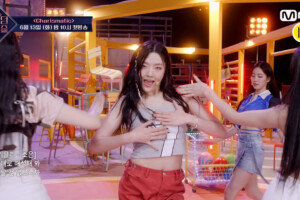 Weeekly Soeun PICK on the top Queendom Puzzle