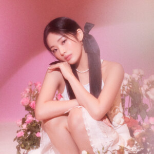 Jiwon fromis_9