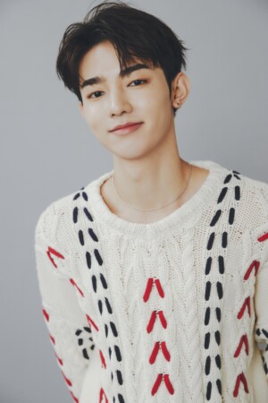 ZEROBASEONE Zhang Hao Profile Photo ZEROBASEONE Zhang Hao Profile Photo