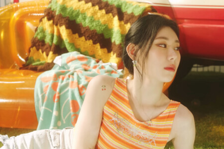 ITZY Chaeryeong None of my Business ITZY Chaeryeong None of my Business