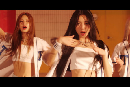 ITZY Yuna None of my Business ITZY Yuna None of my Business