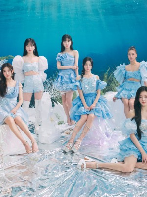 Oh My Girl Golden Hourglass Concept Group