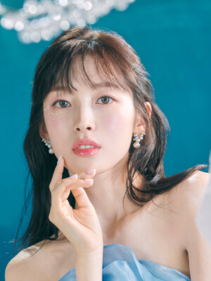 Oh My Girl Arin Golden Hourglass Concept Oh My Girl Arin Golden Hourglass Concept