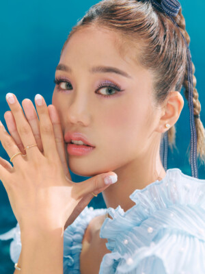 Oh My Girl Mimi Golden Hourglass Concept Oh My Girl Mimi Golden Hourglass Concept