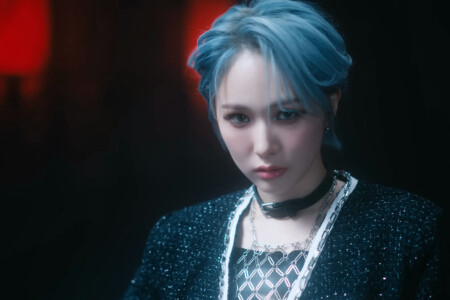 EVERGLOW Mia Slay EVERGLOW Mia Slay