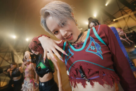 EVERGLOW Mia Slay EVERGLOW Mia Slay