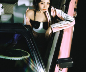 LE SSERAFIM Yunjin Perfect Night