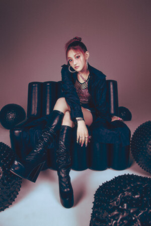 KISS OF LIFE Haneul Born to Be XX Concept KISS OF LIFE Haneul Born to Be XX Concept