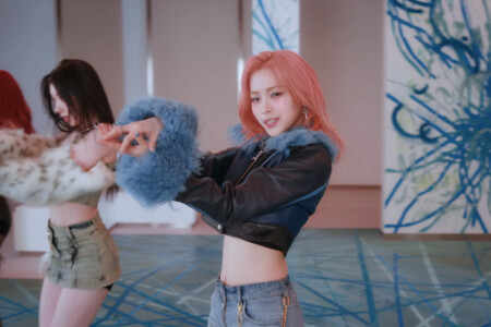 ITZY Ryujin Mr. Vampire ITZY Ryujin Mr. Vampire