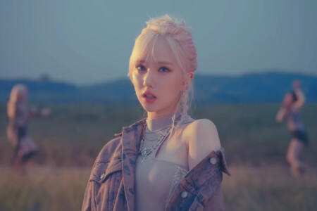 VIVIZ Eunha Maniac