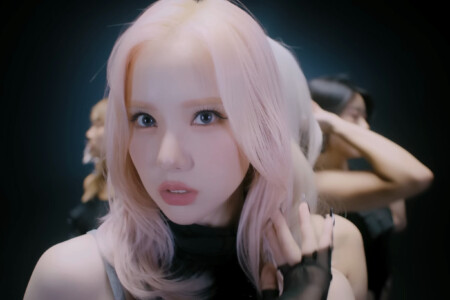 VIVIZ Eunha Untie