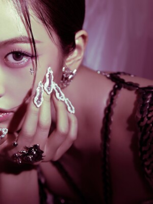 IVE Yujin Switch Teaser IVE Yujin Switch Teaser