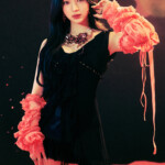 STAYC ISA Metamorphic Concept Teaser (Cheeky Icy Thang) STAYC ISA Metamorphic