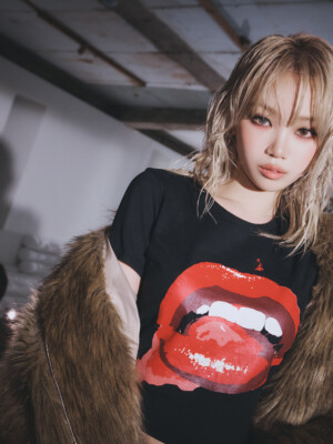 Chaewon LE SSERAFIM Crazy Teaser Concept Compact ver. Chaewon LE SSERAFIM Crazy