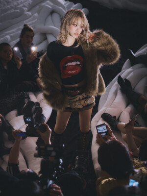 Chaewon LE SSERAFIM Crazy Teaser Concept Compact ver. Chaewon LE SSERAFIM Crazy